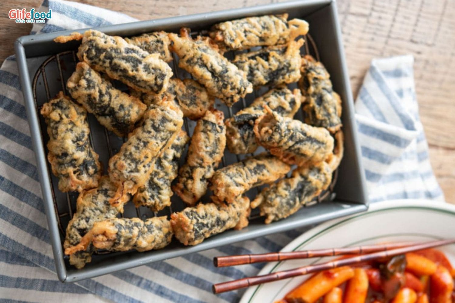 TẢO ỐNG CHIÊN GIÒN SỐT CHUA NGỌT